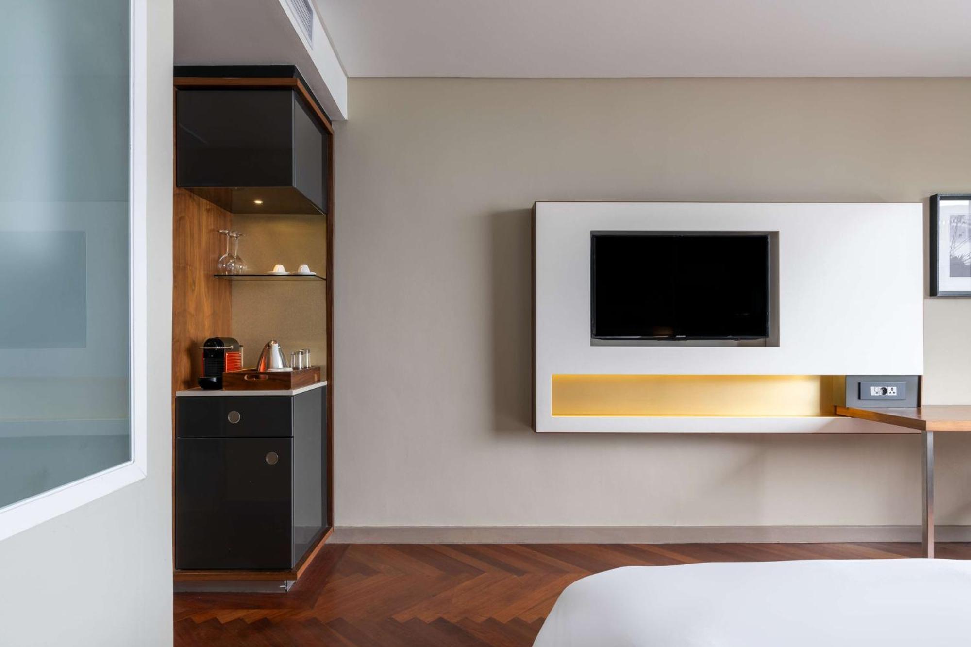 Radisson Blu Okoume Palace Hotel, Libreville Luaran gambar
