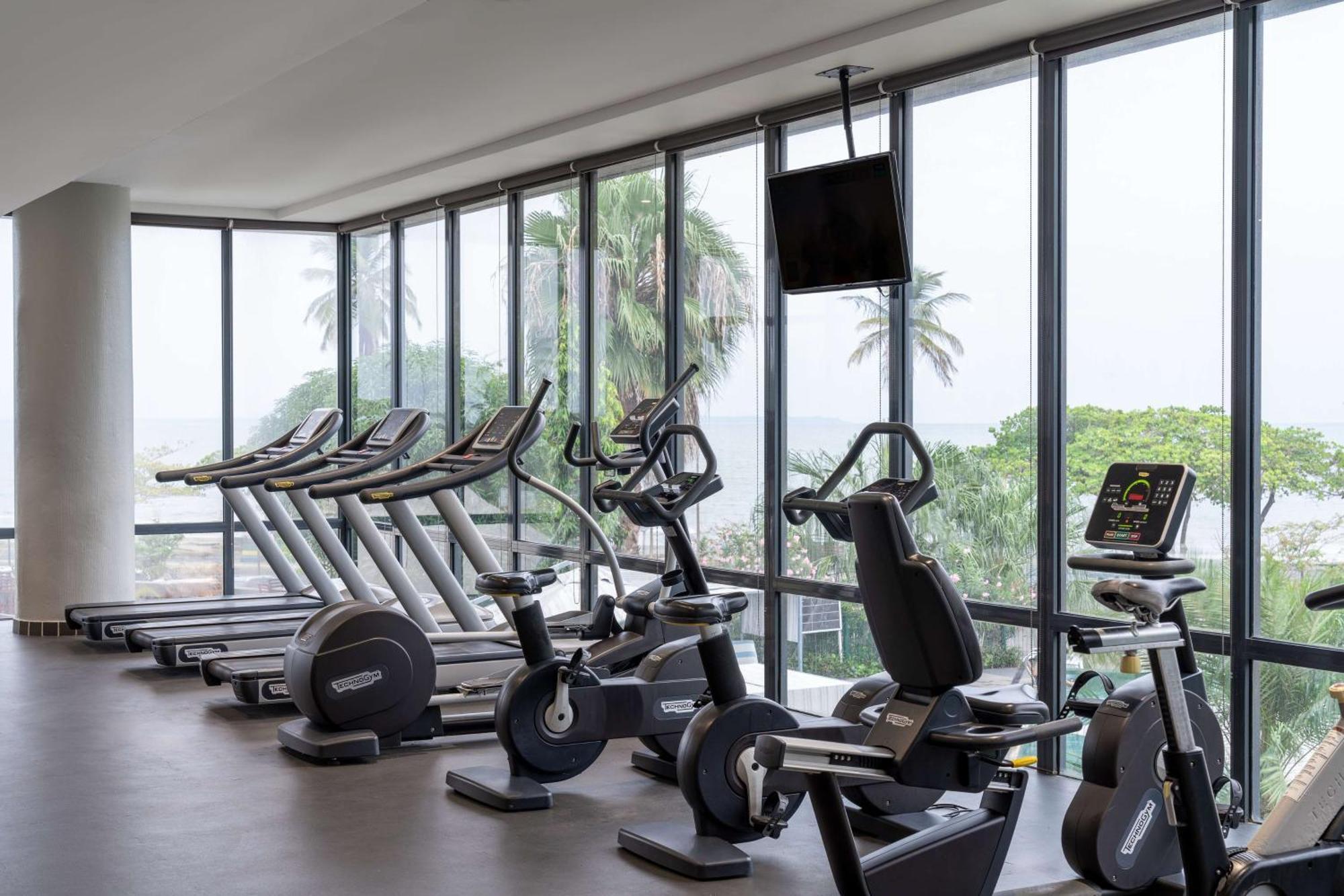 Radisson Blu Okoume Palace Hotel, Libreville Luaran gambar