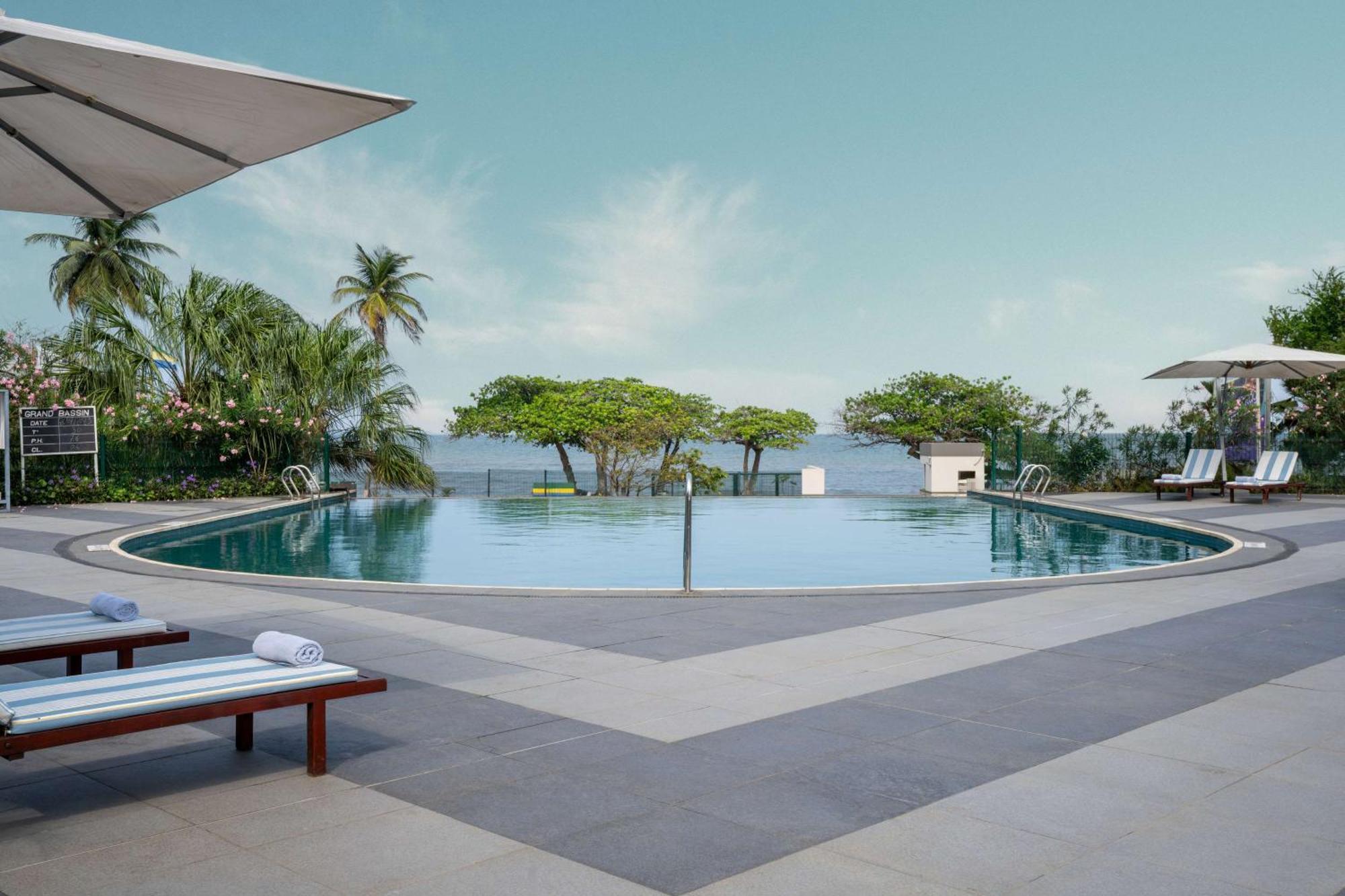 Radisson Blu Okoume Palace Hotel, Libreville Luaran gambar