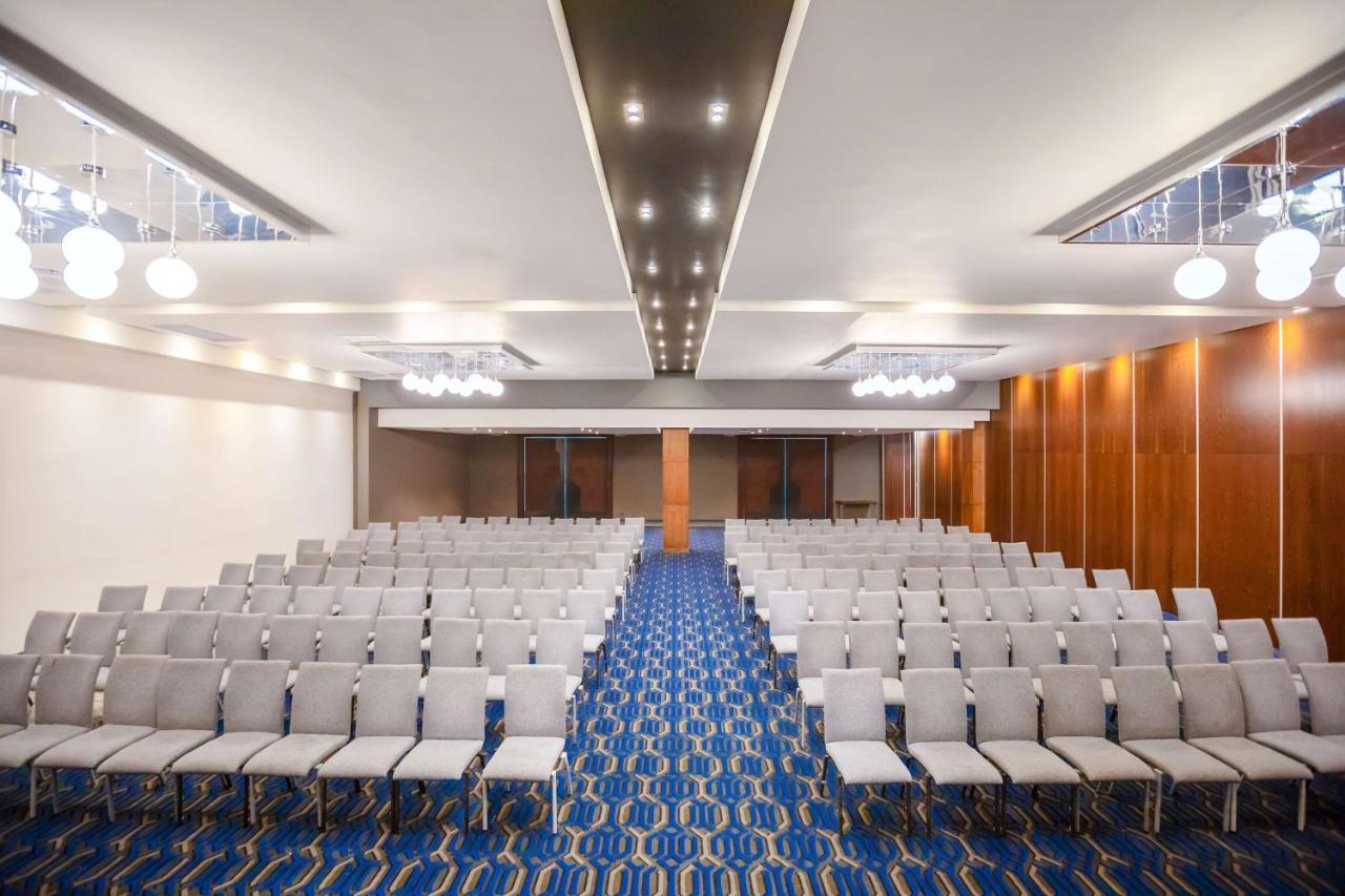 Radisson Blu Okoume Palace Hotel, Libreville Luaran gambar